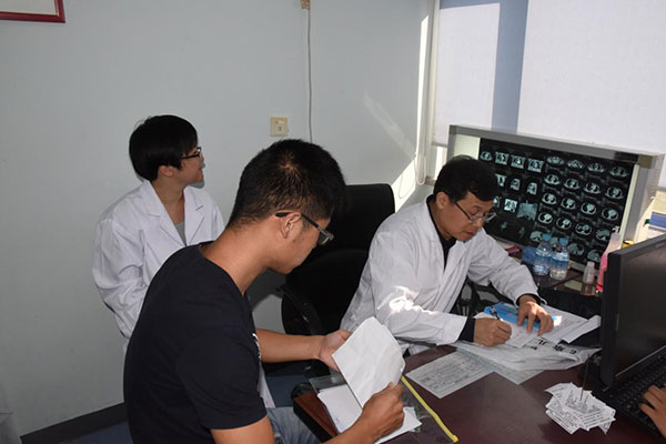 biyinghong.jpg biyinghong.jpg