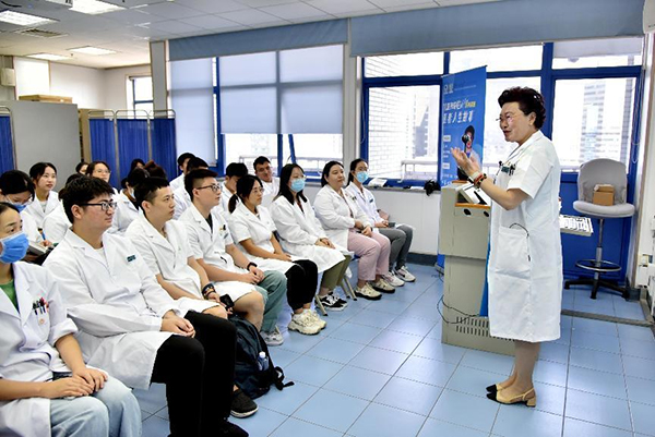 图片18.jpg 图片18.jpg