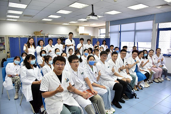 图片19.jpg 图片19.jpg