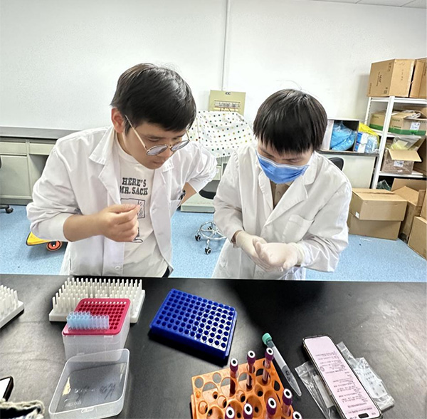 图片40.jpg 图片40.jpg