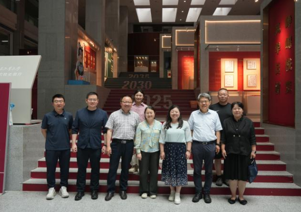 图片40.jpg 图片40.jpg